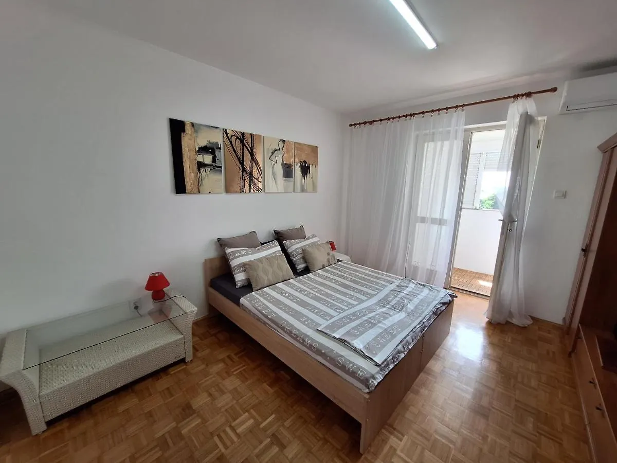 Two Bedroom Apartment Alma Zadar